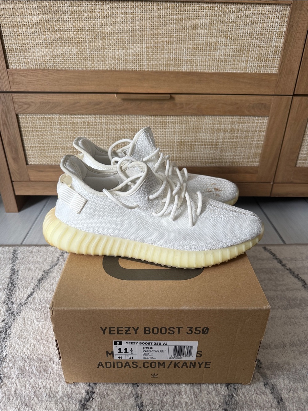 Yeezy Boost 350 V2 in Triple White